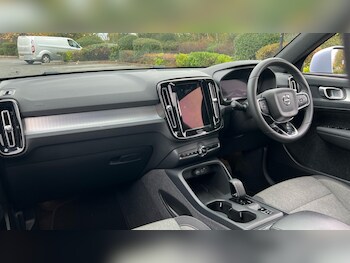 Used Volvo XC40 2024 for sale - 76826583: Photo