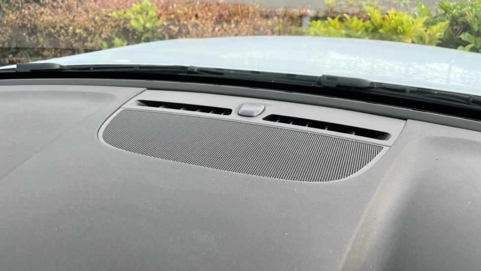 Used Volvo XC40 2024 for sale - 76826583: Photo 56