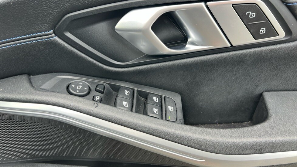 Used BMW 3 Series 2022 for sale - 76466378: Photo 40