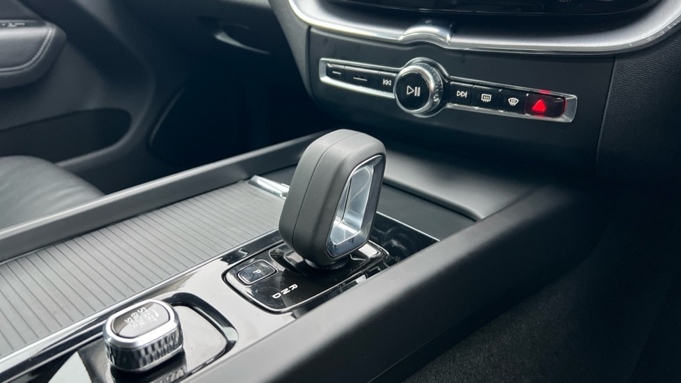 Used Volvo XC60 2022 for sale - 77025500: Photo 14