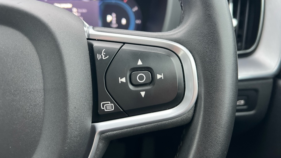 Used Volvo XC60 2022 for sale - 77025500: Photo 19