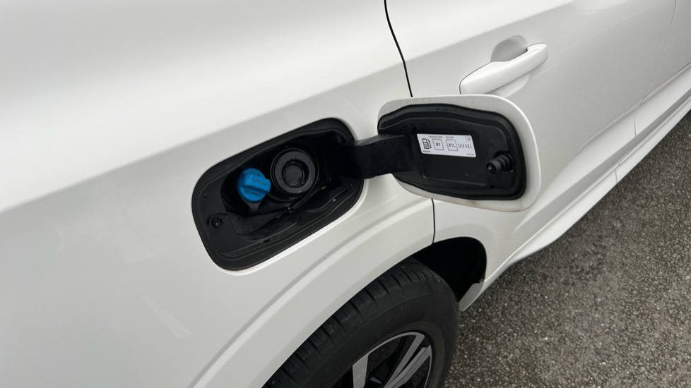 Used Volvo XC60 2022 for sale - 77025500: Photo 40