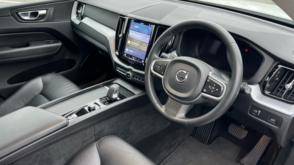 Used Volvo XC60 2022 for sale - 77025500: Photo 5