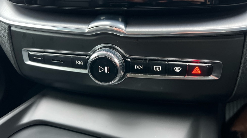 Used Volvo XC60 2022 for sale - 77025500: Photo 60