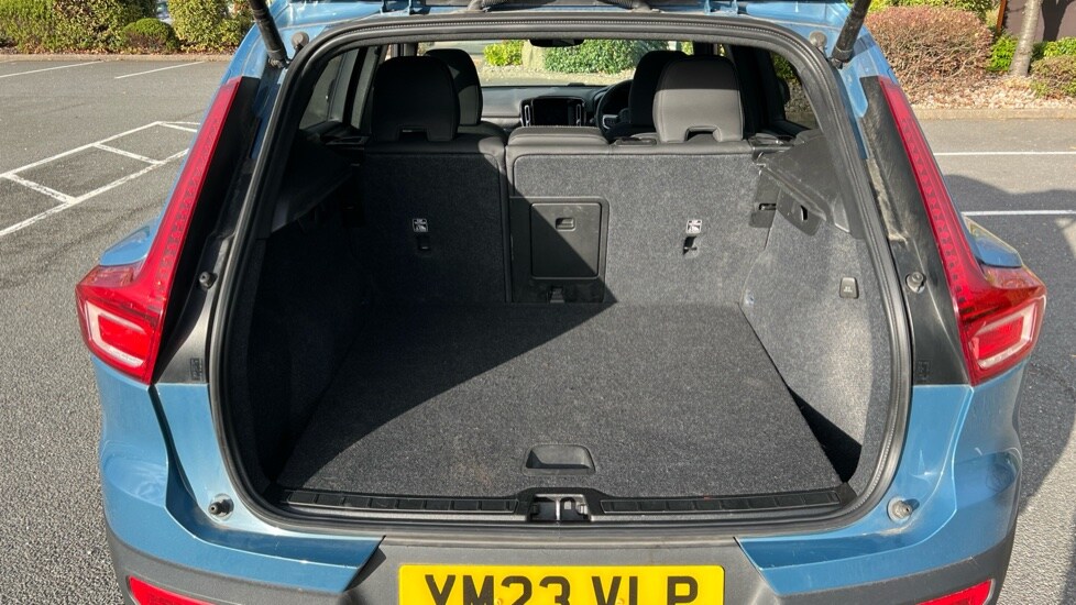 Used Volvo XC40 2023 for sale - 76328262: Photo 17