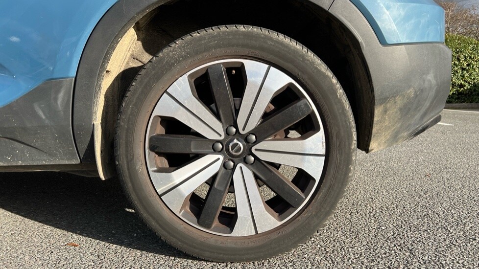 Used Volvo XC40 2023 for sale - 76328262: Photo 26