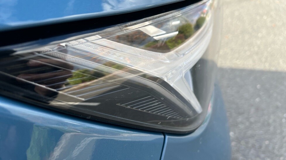 Used Volvo XC40 2023 for sale - 76328262: Photo 44