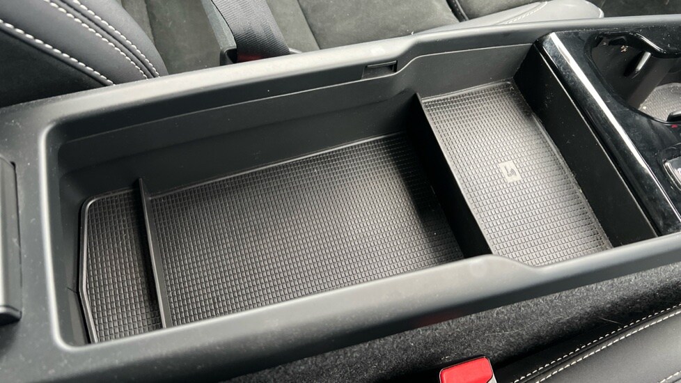 Used Volvo XC40 2023 for sale - 76328262: Photo 63