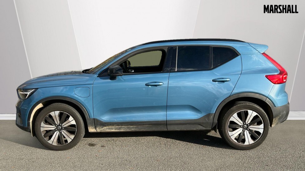 Used Volvo XC40 2023 for sale - 76328262: Photo 8