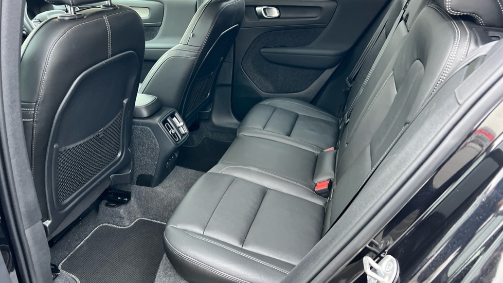 Used Volvo XC40 2024 for sale - 76609641: Photo 10