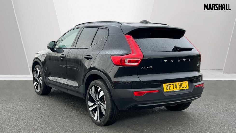 Used Volvo XC40 2024 for sale - 76609641: Photo 2