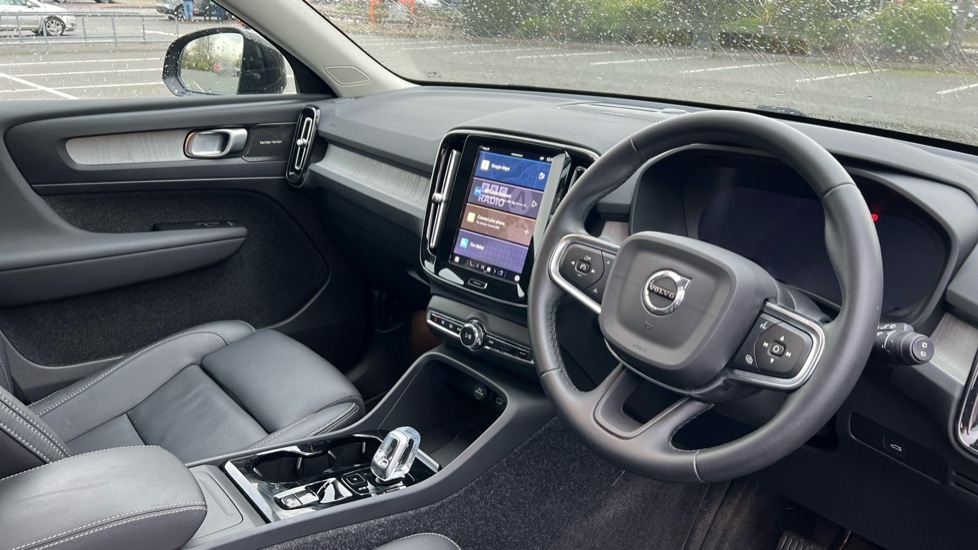 Used Volvo XC40 2024 for sale - 76609641: Photo 5