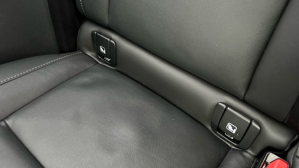 Used Volvo XC40 2024 for sale - 76609641: Photo 56