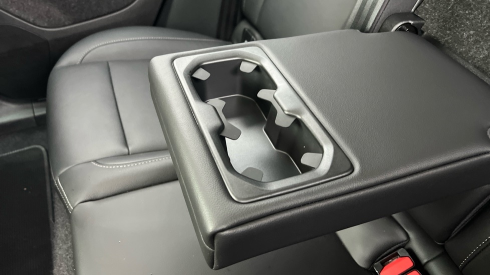 Used Volvo XC40 2024 for sale - 76609641: Photo 57