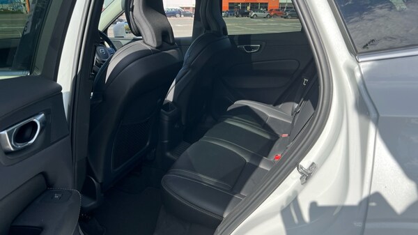 Used Volvo XC60 2022 for sale - 75672076: Photo 10