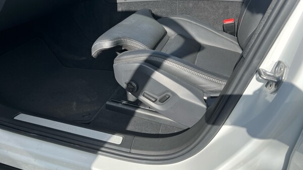Used Volvo XC60 2022 for sale - 75672076: Photo 32