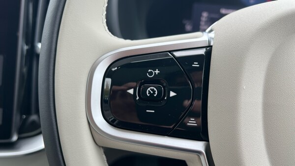 Used Volvo XC90 2025 for sale - 76112264: Photo 18