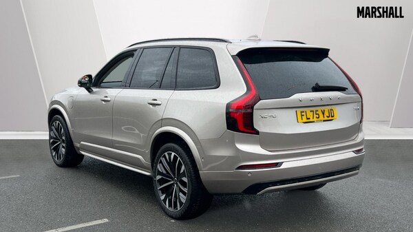 Used Volvo XC90 2025 for sale - 76112264: Photo 2