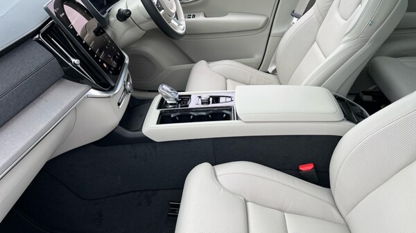 Used Volvo XC90 2025 for sale - 76112264: Photo 43