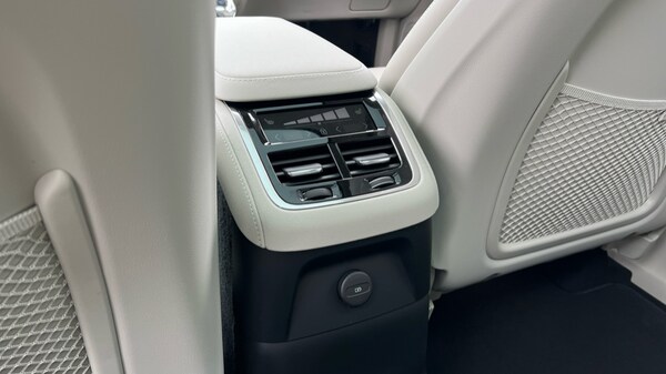 Used Volvo XC90 2025 for sale - 76112264: Photo 51