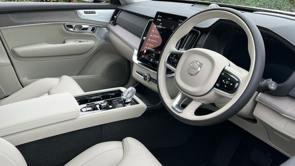 Used Volvo XC90 2025 for sale - 76112264: Photo 5