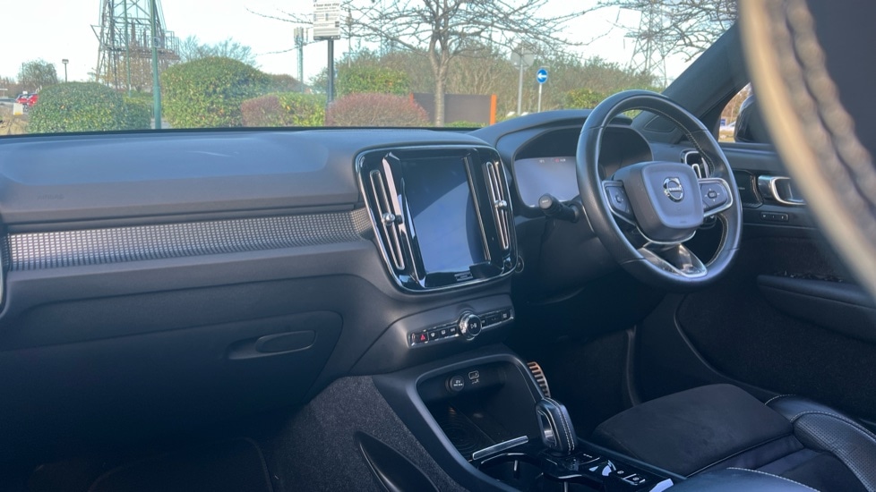 Used Volvo XC40 2018 for sale - 76630090: Photo 10