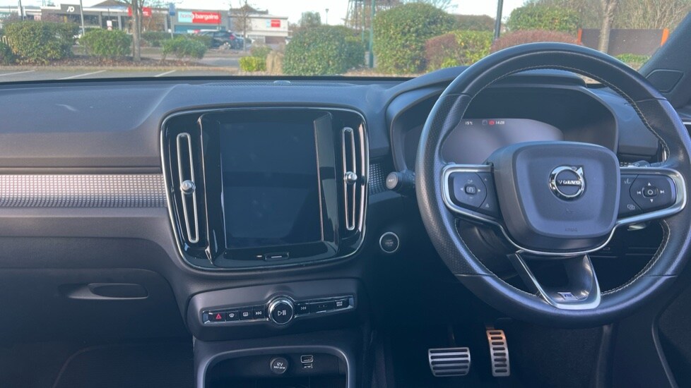 Used Volvo XC40 2018 for sale - 76630090: Photo 12