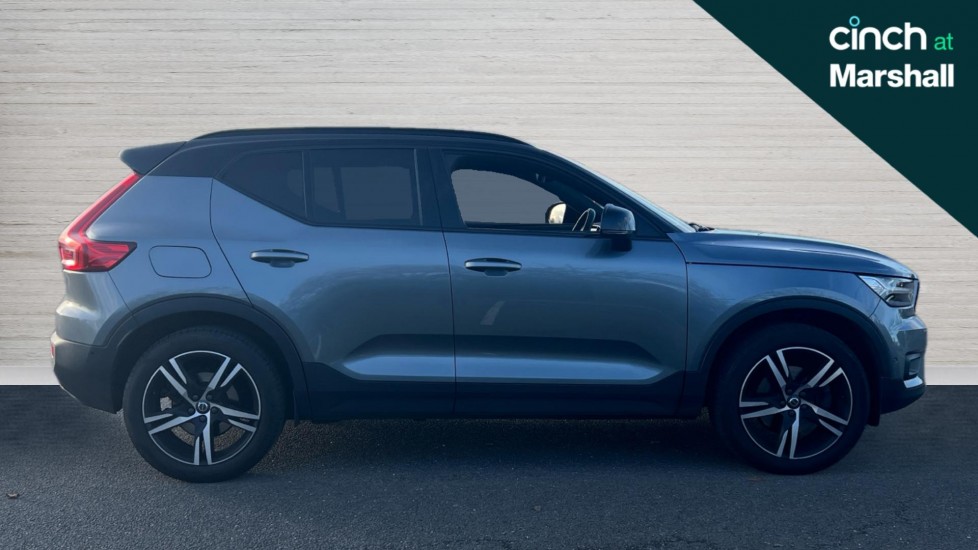 Used Volvo XC40 2018 for sale - 76630090: Photo 2
