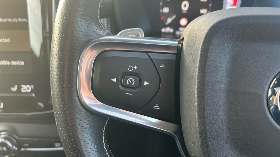 Used Volvo XC40 2018 for sale - 76630090: Photo 23