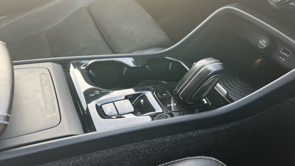 Used Volvo XC40 2018 for sale - 76630090: Photo 28