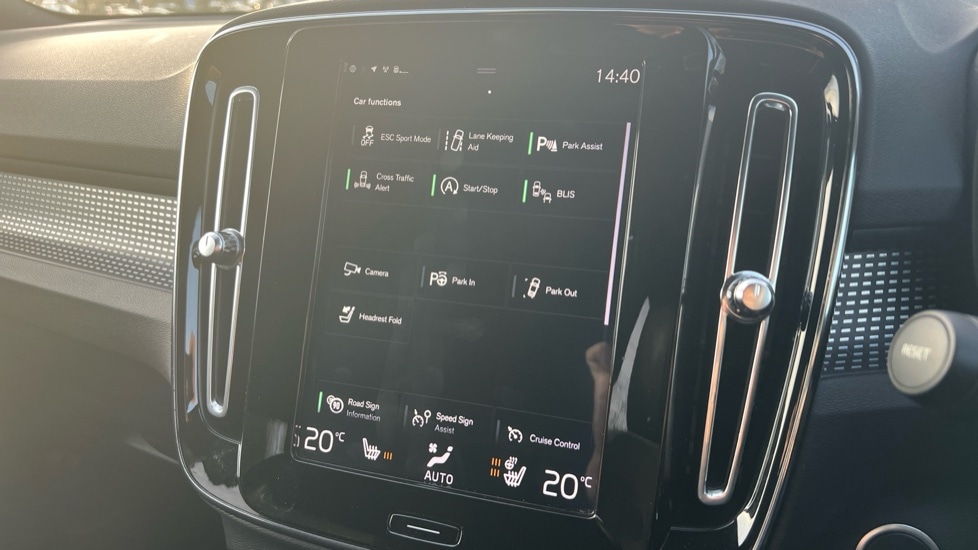 Used Volvo XC40 2018 for sale - 76630090: Photo 56