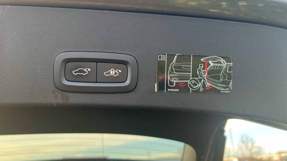 Used Volvo XC40 2018 for sale - 76630090: Photo 58