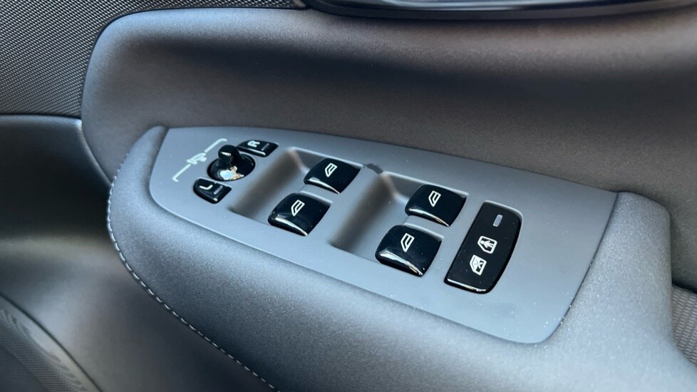 Used Volvo XC90 2025 for sale - 76117013: Photo 33
