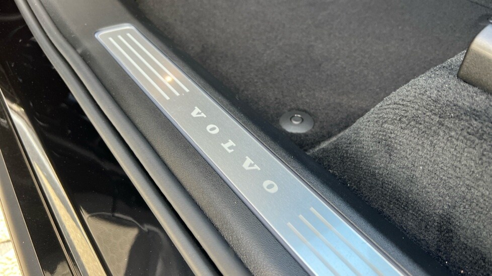 Used Volvo XC90 2025 for sale - 76501558: Photo 39