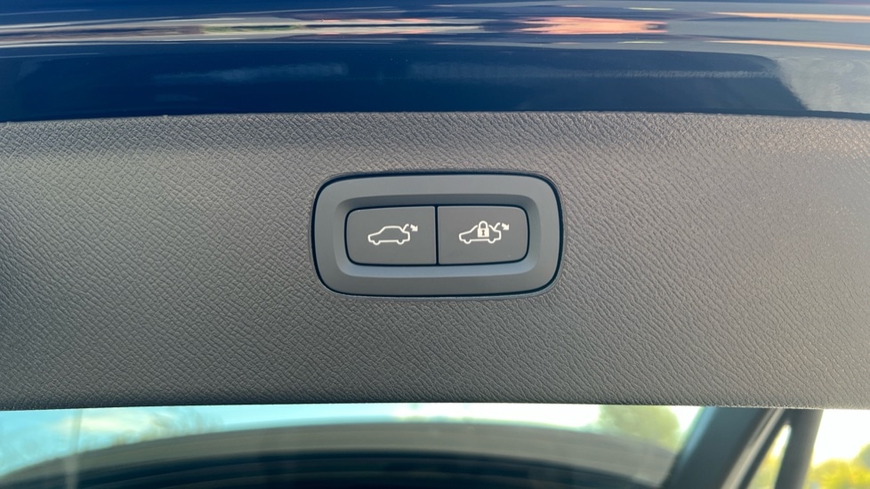 Used Volvo XC90 2025 for sale - 76501558: Photo 41