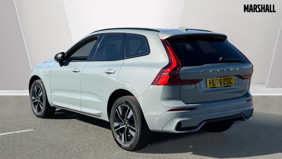 Used Volvo XC60 2025 for sale - 76602981: Photo 2