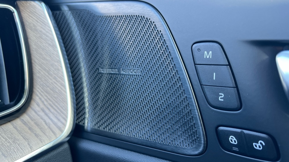 Used Volvo XC60 2025 for sale - 76602981: Photo 63