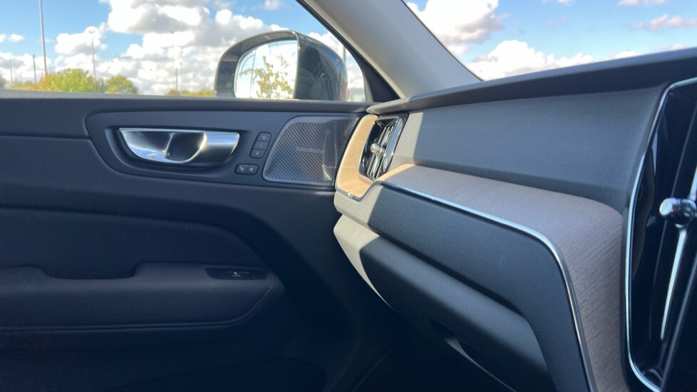 Used Volvo XC60 2025 for sale - 76602981: Photo 66