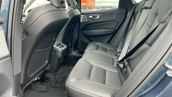 Used Volvo XC60 2024 for sale - 76176371: Photo 10