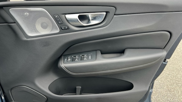 Used Volvo XC60 2024 for sale - 76176371: Photo 15