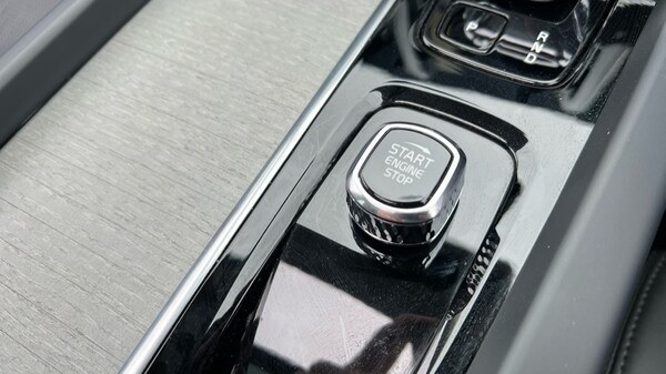 Used Volvo XC60 2024 for sale - 76176371: Photo 28