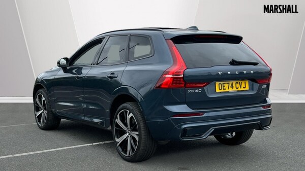 Used Volvo XC60 2024 for sale - 76176371: Photo 2