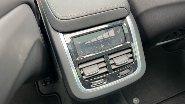 Used Volvo XC60 2024 for sale - 76176371: Photo 48