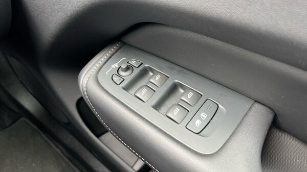 Used Volvo XC60 2024 for sale - 76176371: Photo 74
