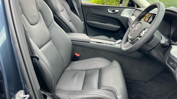 Used Volvo XC60 2024 for sale - 76176371: Photo 9