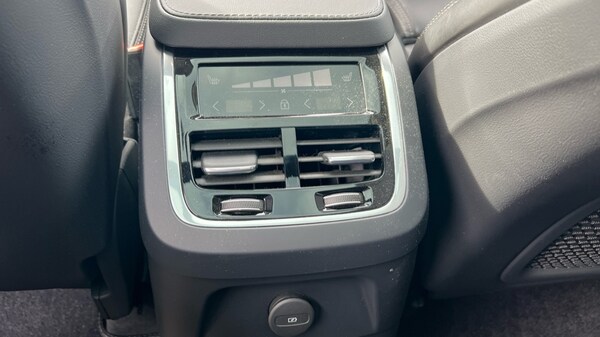 Used Volvo XC90 2023 for sale - 76203790: Photo 45