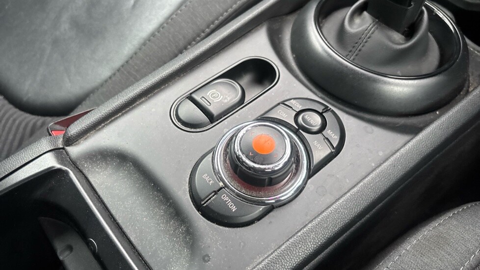 Used MINI Clubman 2018 for sale - 76528912: Photo 53