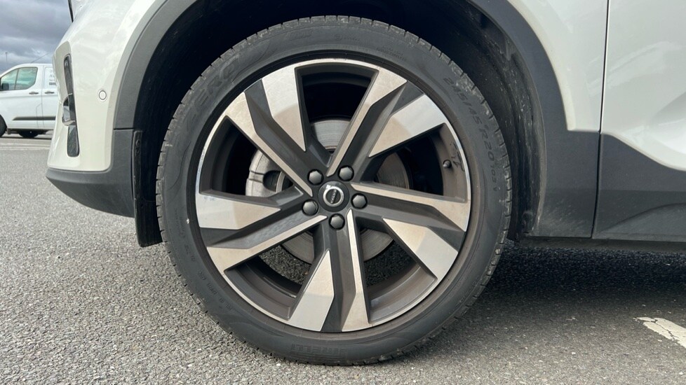 Used Volvo XC40 2025 for sale - 75972405: Photo 25