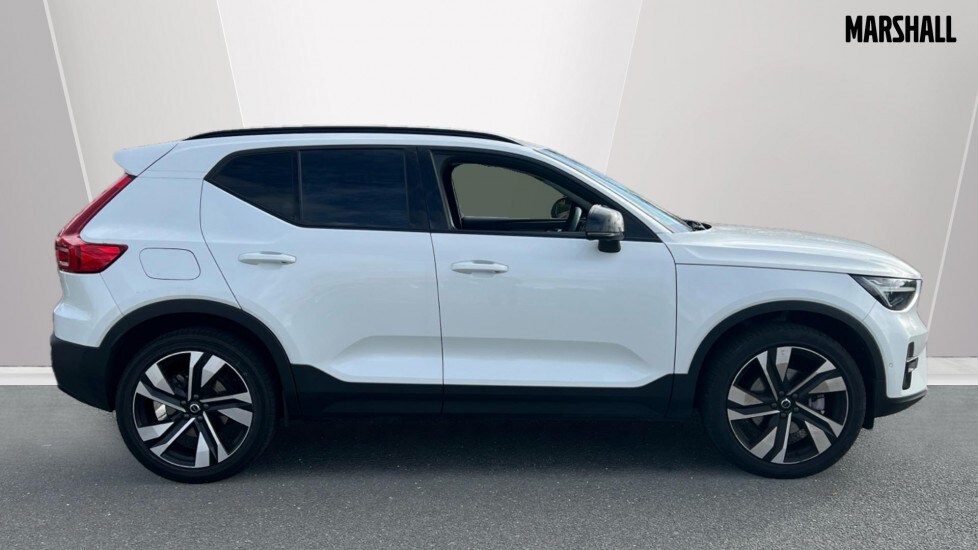 Used Volvo XC40 2025 for sale - 75972405: Photo 3