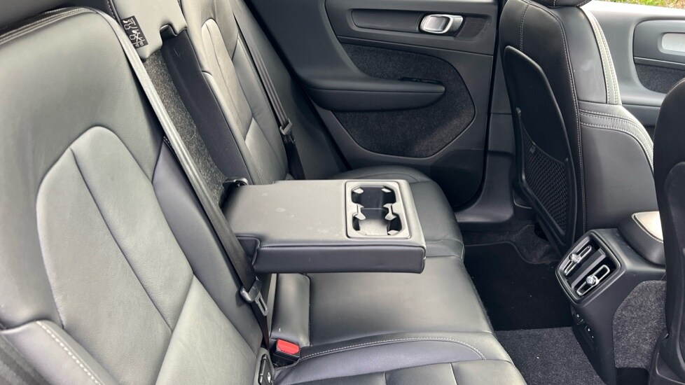 Used Volvo XC40 2025 for sale - 75972405: Photo 31